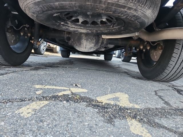 Used 2024 Chevrolet Silverado 1500 LT AWD/4WD image 13