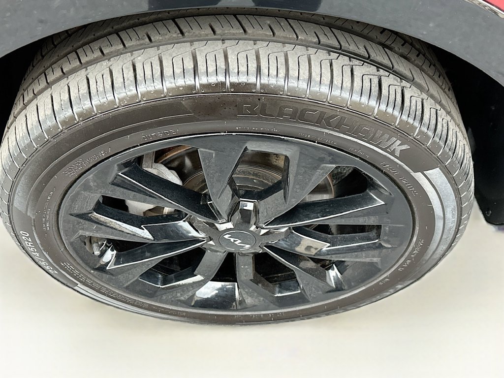 Used 2023 Kia Sorento SX AWD/4WD image 36