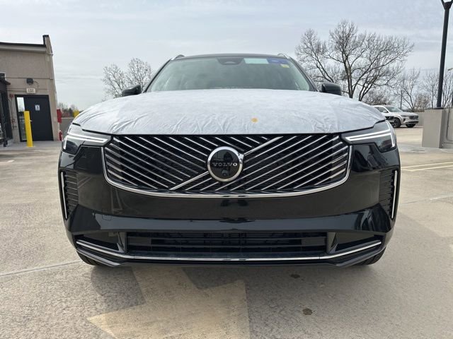 New 2026 Volvo XC90 B6 Plus w/ Protection Package Premier image 2