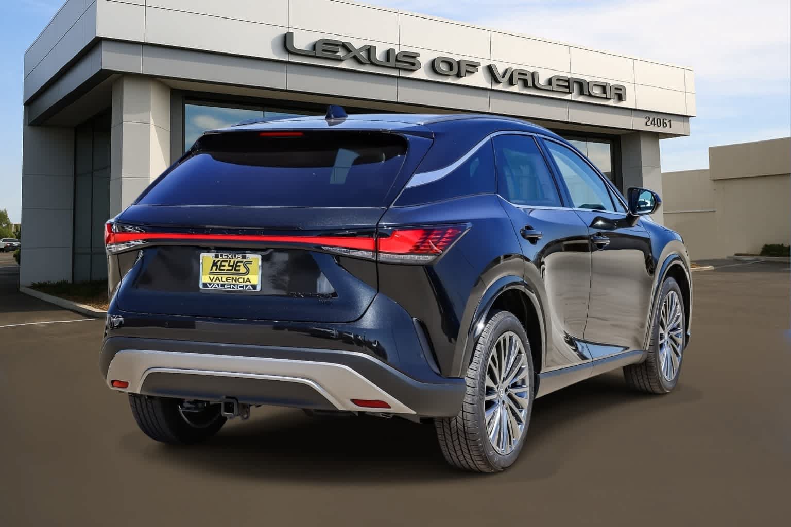 New 2026 Lexus RX 350 w/ Convenience Package AWD/4WD image 4