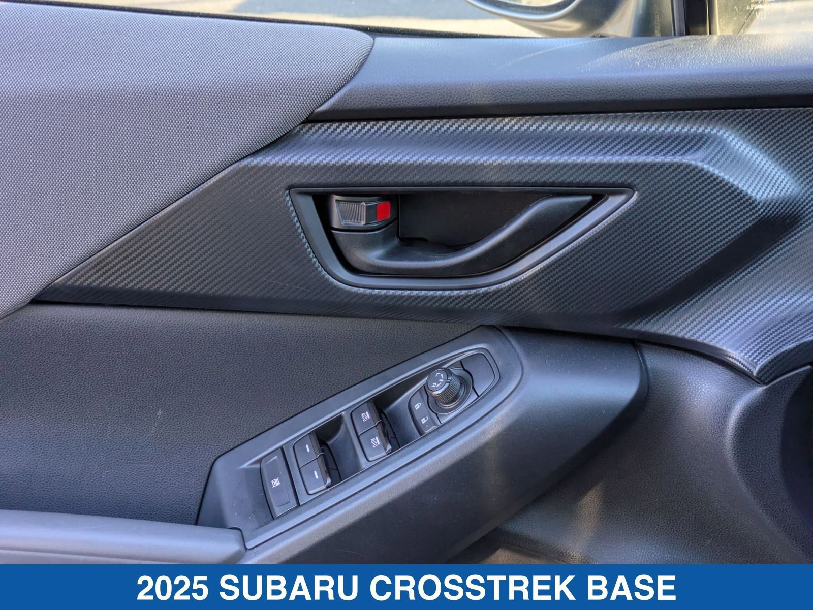 Certified 2025 Subaru Crosstrek 2.0i image 12