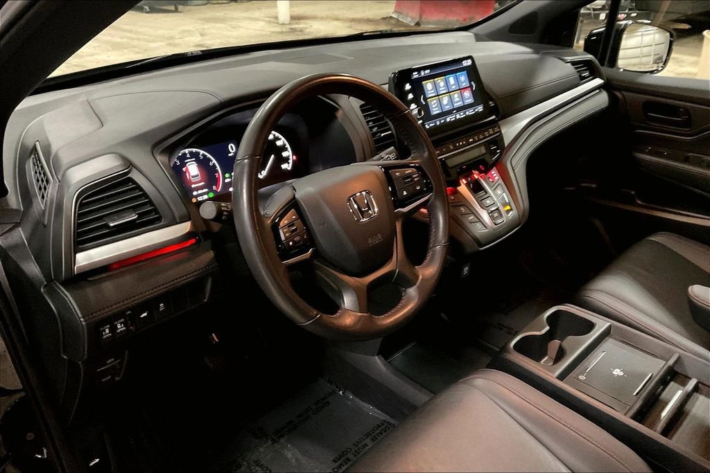 Used 2025 Honda Odyssey Sport-L image 13