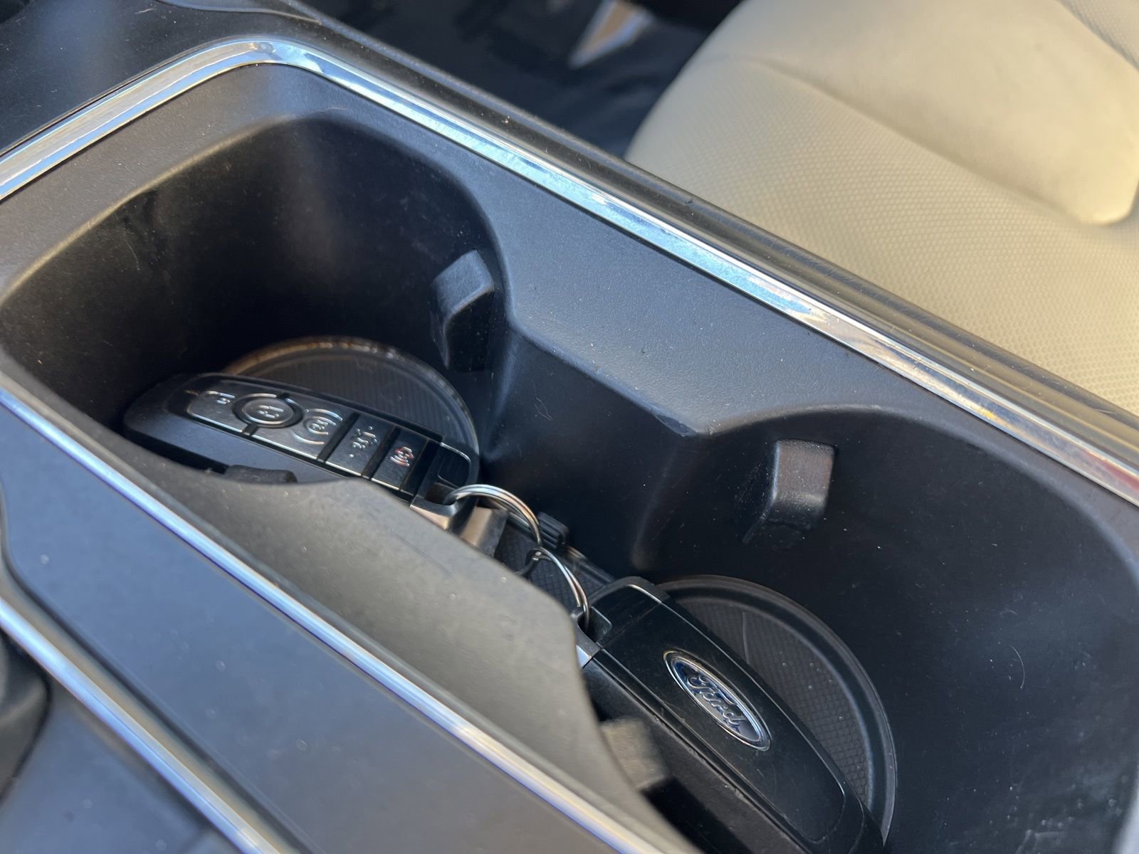 Used 2018 Ford Fusion Titanium image 24