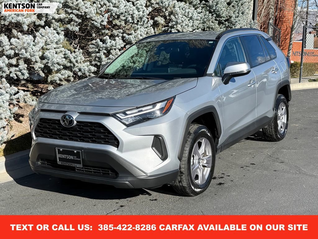 Used 2025 Toyota RAV4 XLE image 2