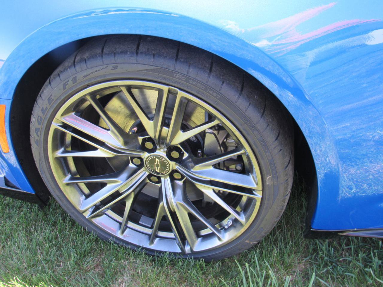 Used 2024 Chevrolet Camaro ZL1 RWD image 16