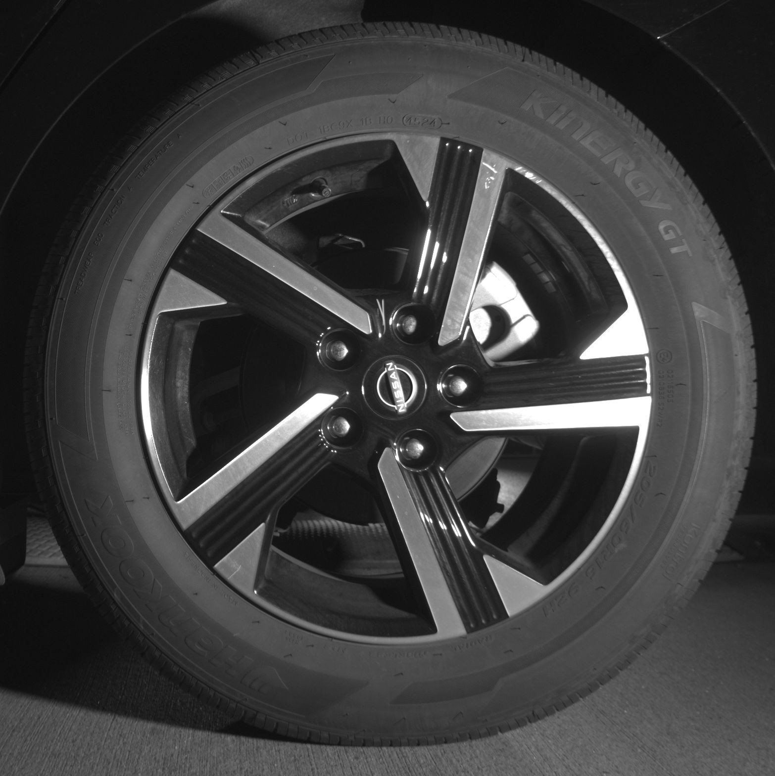 Used 2025 Nissan Sentra SV FWD image 14