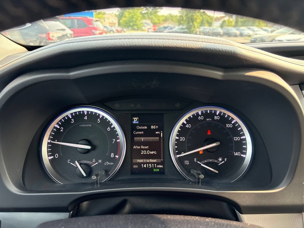 Used 2018 Toyota Highlander XLE AWD/4WD image 16