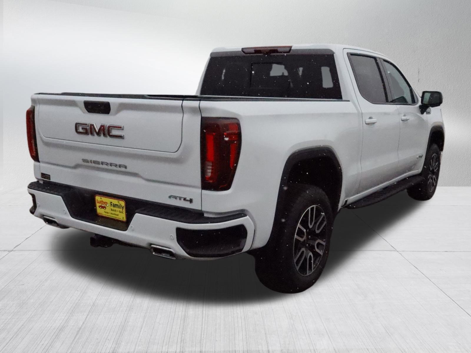 New 2026 GMC Sierra 1500 AT4 w/ AT4 Premium Package image 8