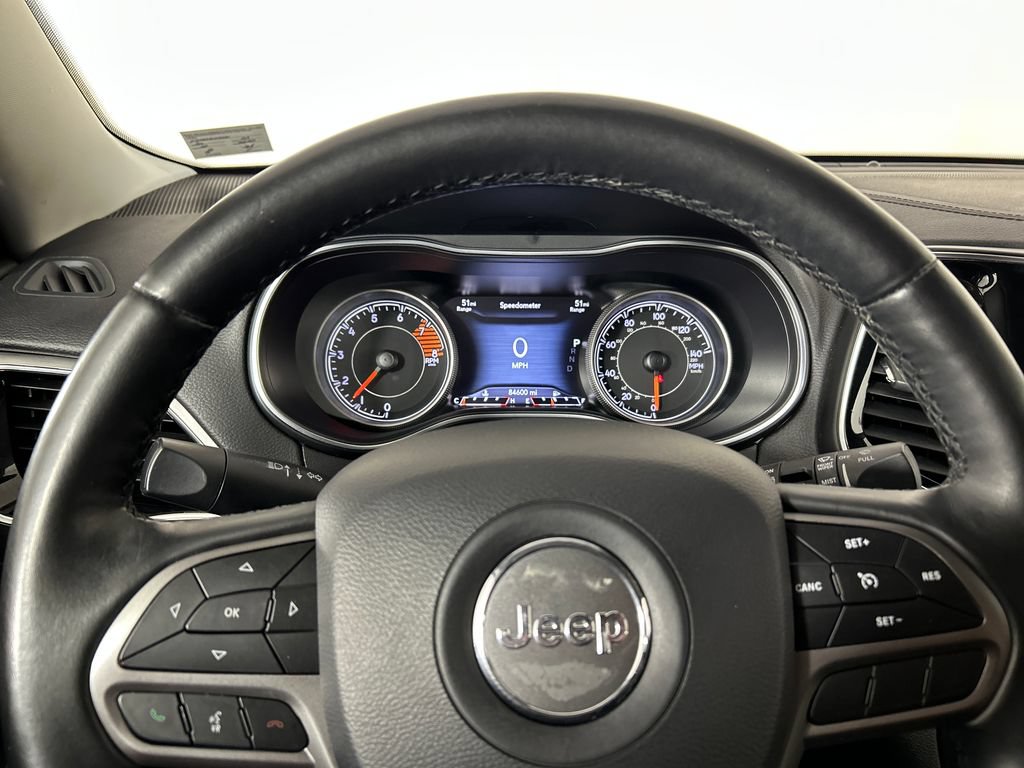 Used 2019 Jeep Cherokee Limited AWD/4WD image 14