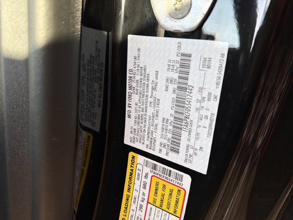 Used 2025 Ford Mustang GT RWD image 7