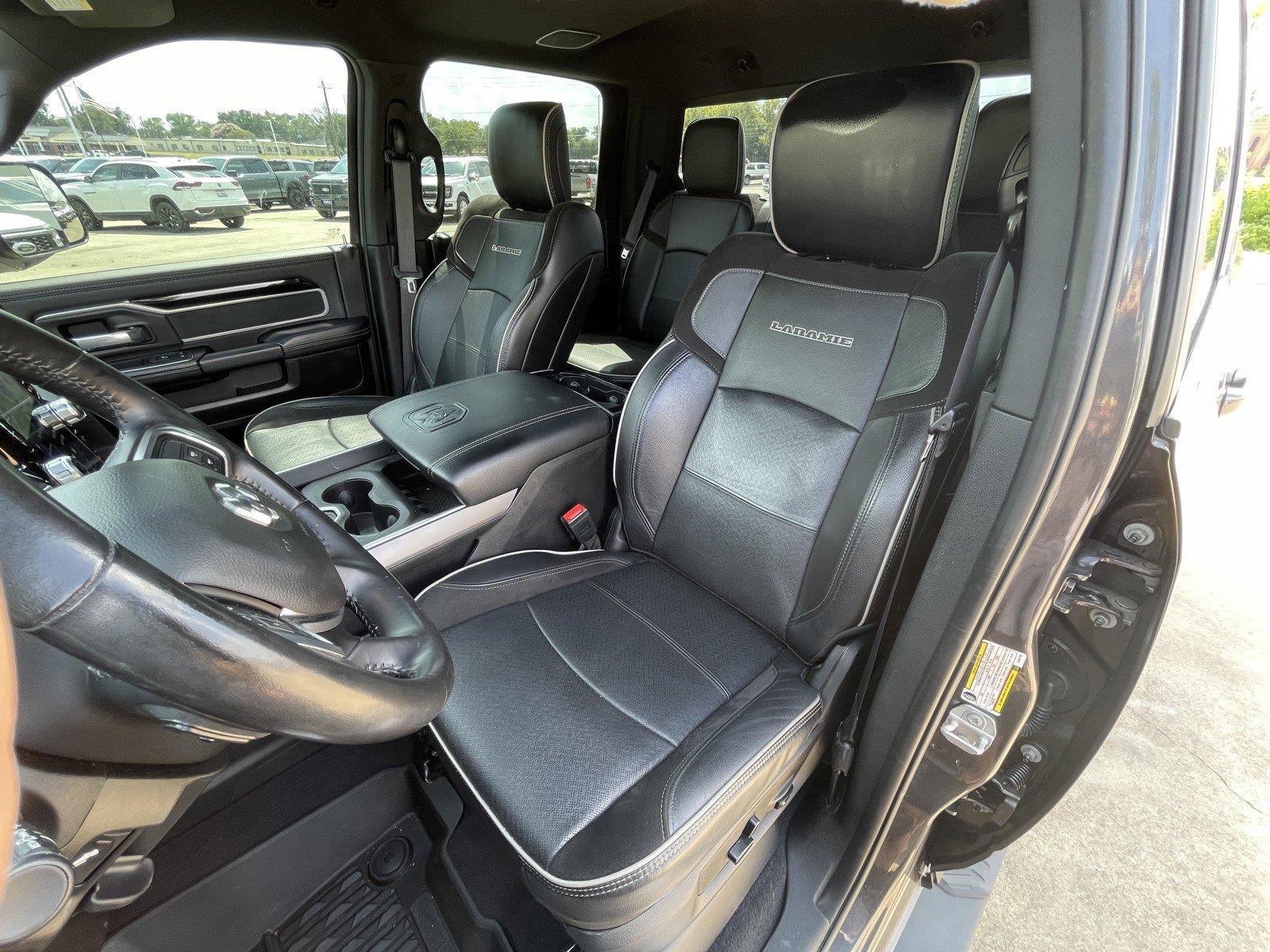 Used 2020 RAM 2500 Laramie w/ Night Edition AWD/4WD image 9