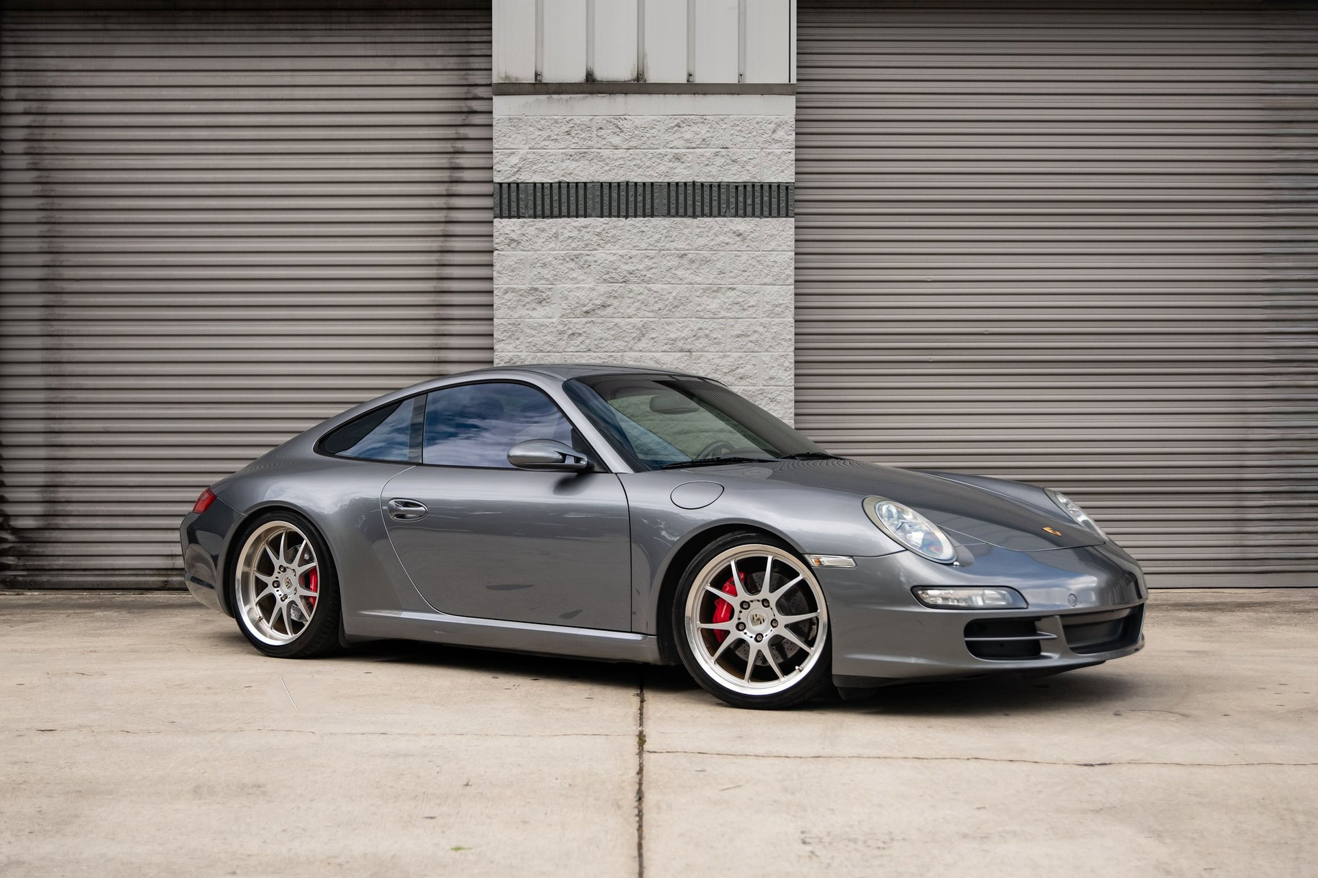 Used 2006 Porsche 911 Carrera S RWD image 1