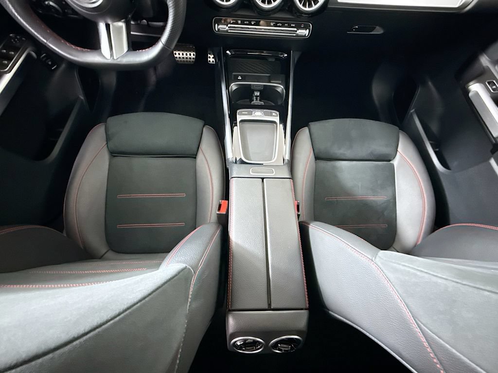 Certified 2024 Mercedes-Benz GLB 250 image 16