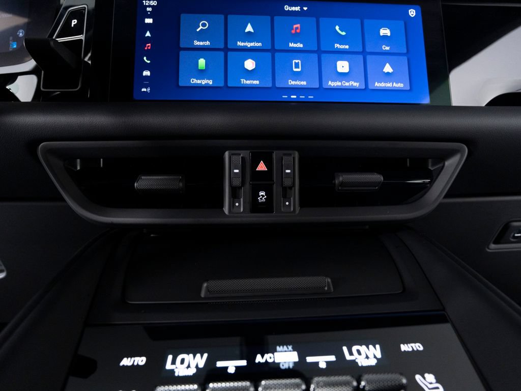 Certified 2025 Porsche Macan 4 Electric AWD/4WD image 28