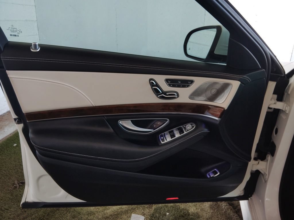 Used 2016 Mercedes-Benz S 550 Sedan image 18