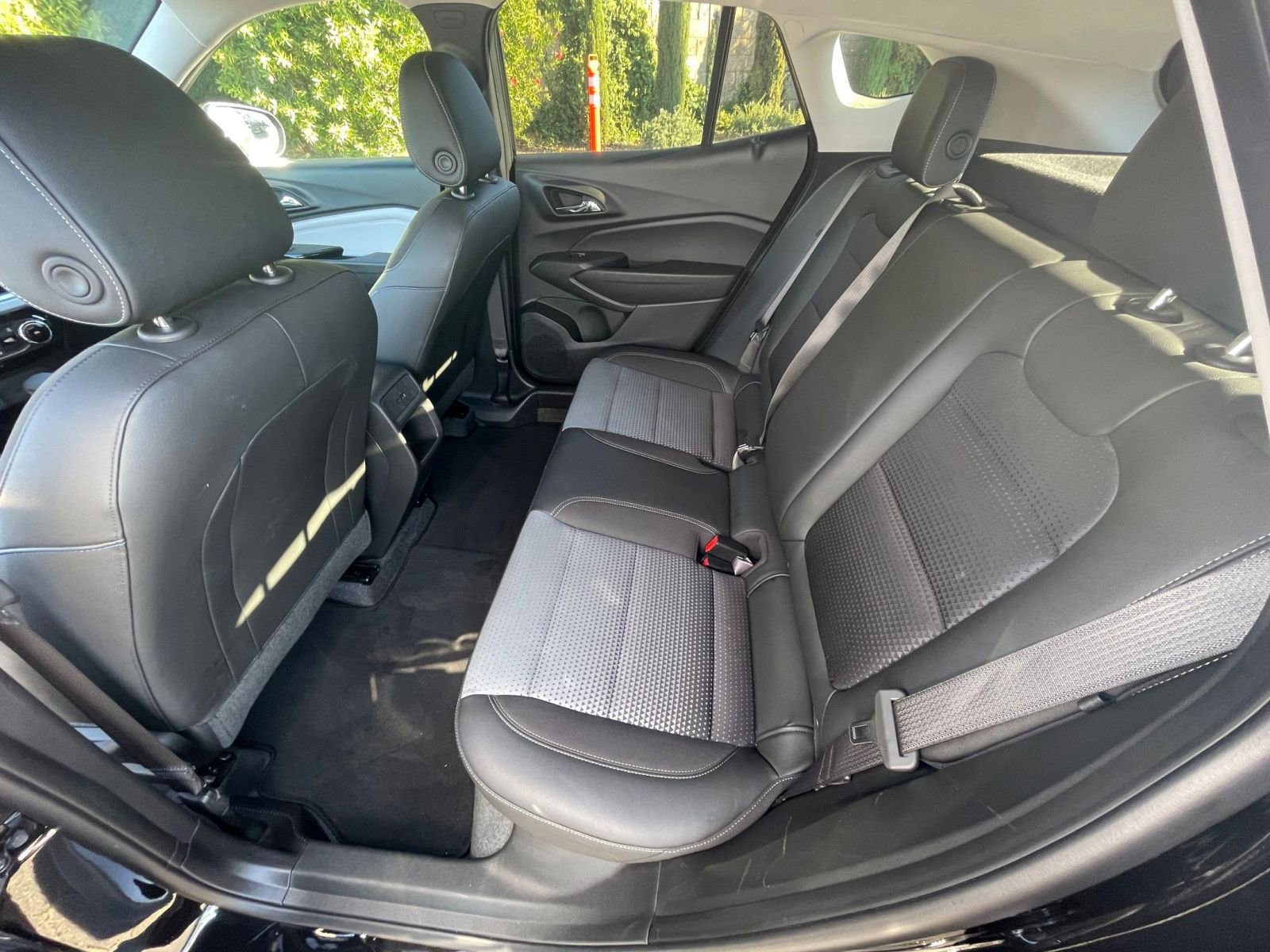 Used 2025 Chevrolet Trax LT image 24