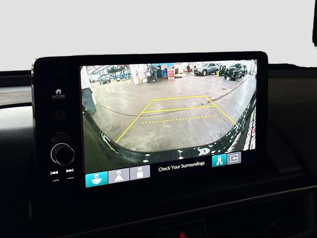 Used 2023 Honda Pilot Touring image 15