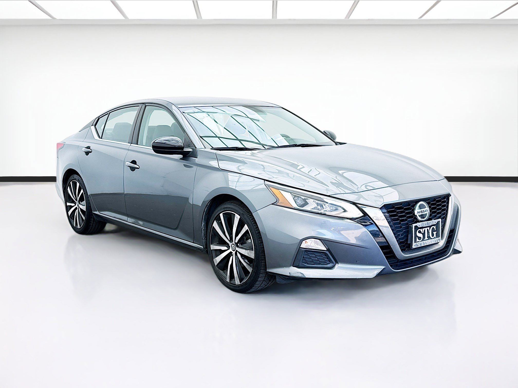 Used 2019 Nissan Altima 2.5 SR image 3