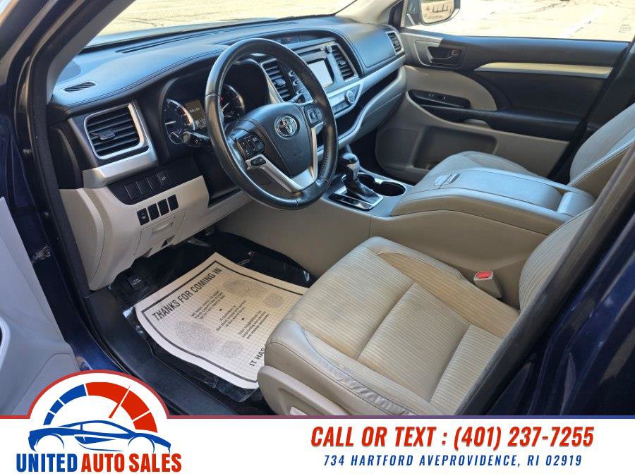 Used 2015 Toyota Highlander Plus AWD/4WD image 9