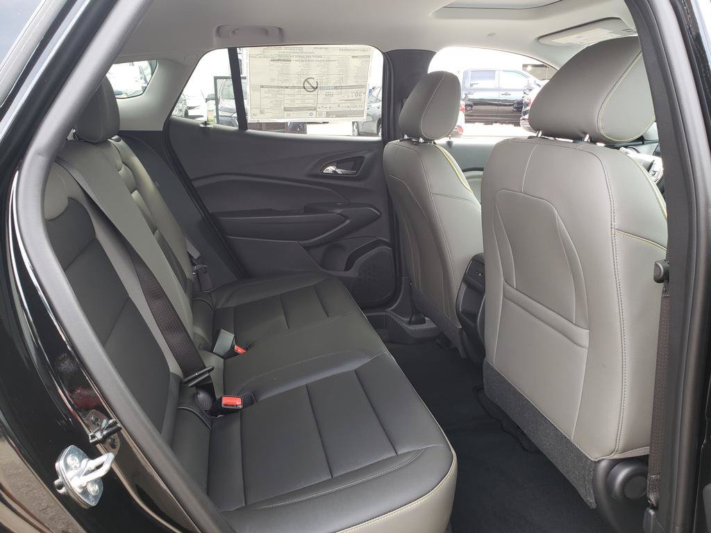 New 2026 Chevrolet Trax ACTIV w/ Sunroof Package FWD image 20