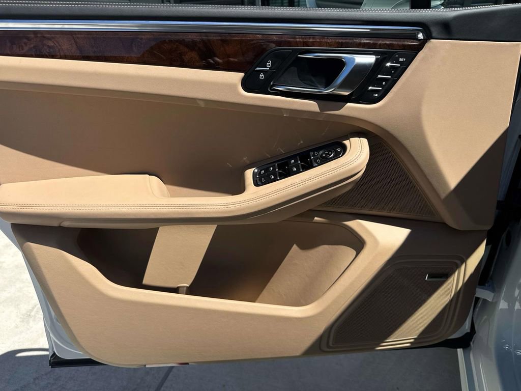 New 2026 Porsche Macan GTS image 20