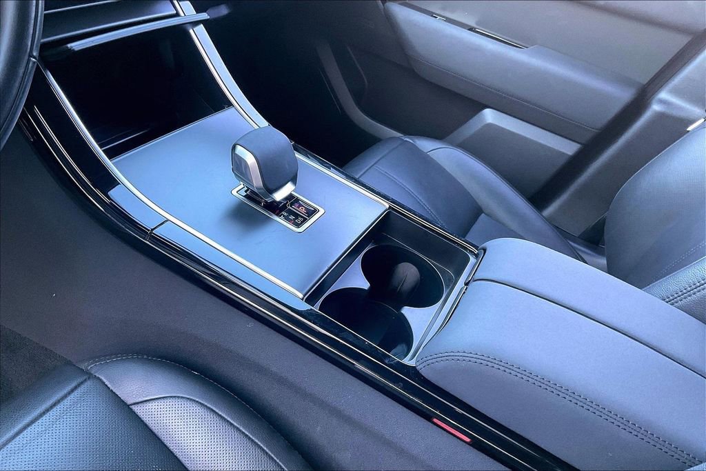 Used 2025 Land Rover Range Rover Velar Dynamic SE image 15