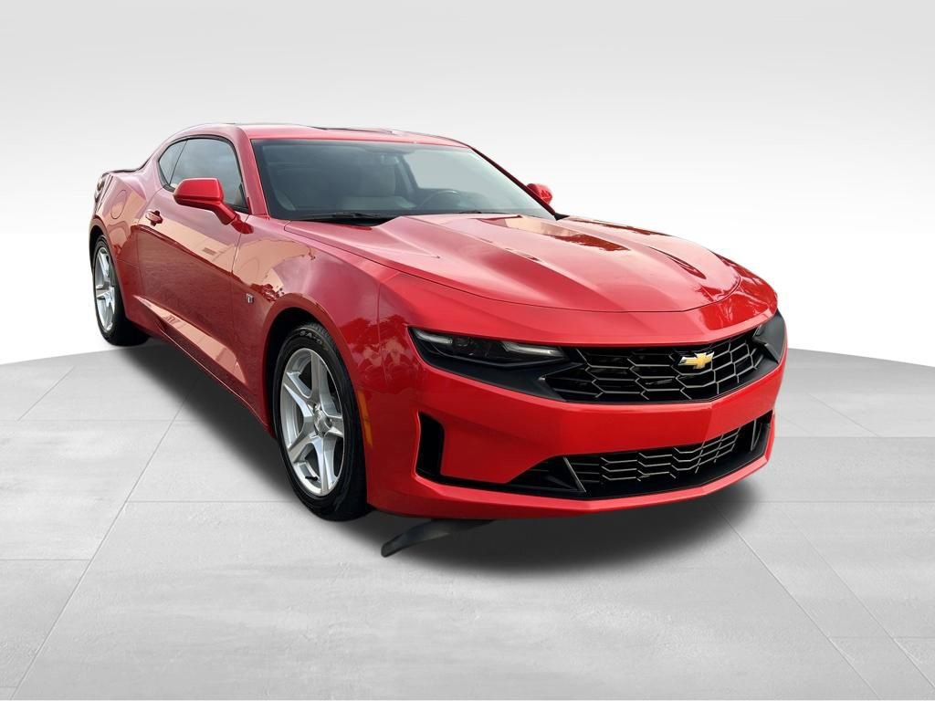 Used 2022 Chevrolet Camaro LT RWD video 3