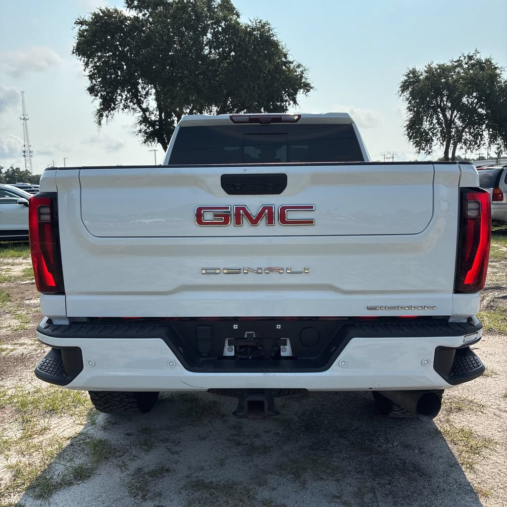 Used 2024 GMC Sierra 2500 Denali w/ Denali Reserve Package AWD/4WD image 4