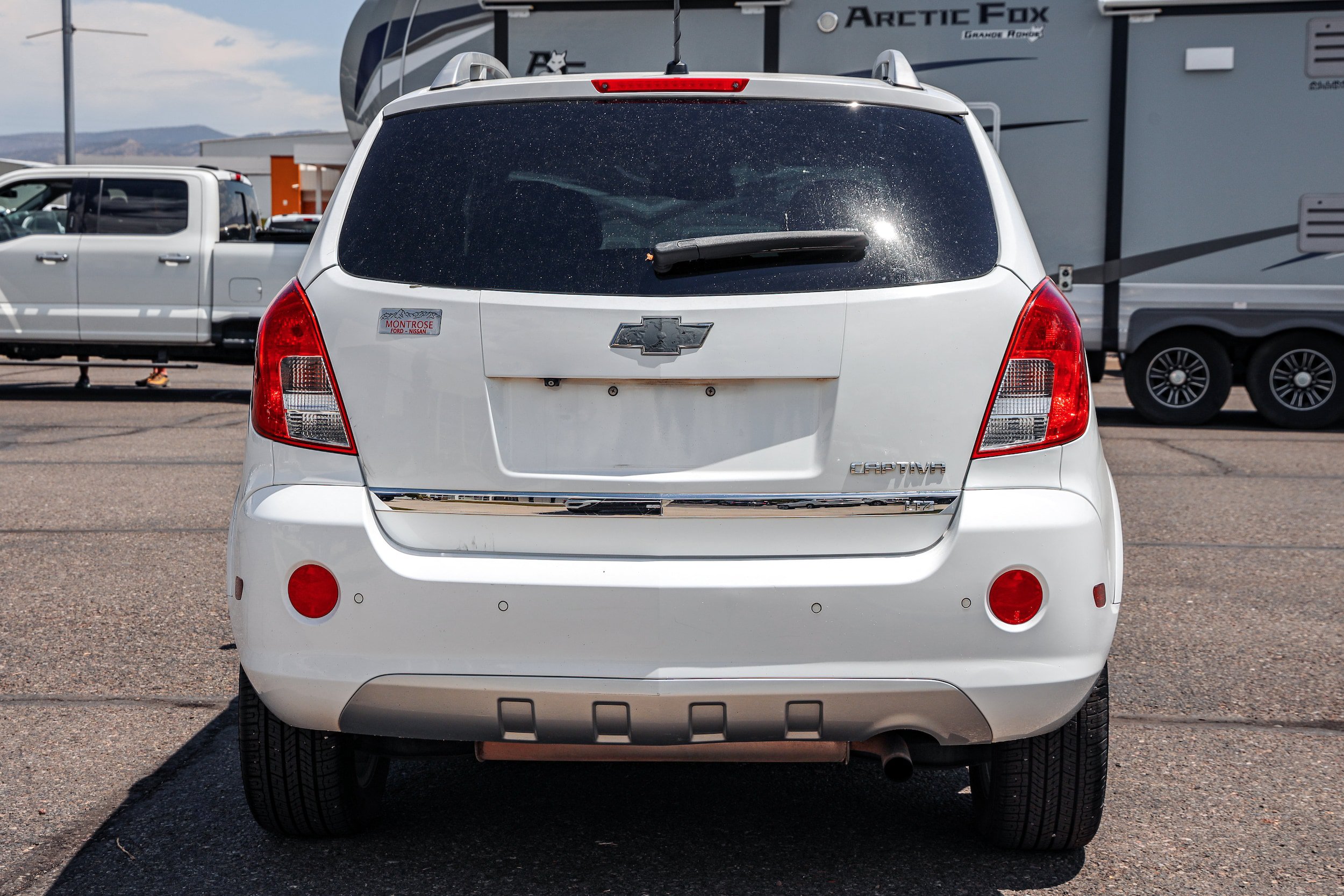 Used 2013 Chevrolet Captiva Sport LTZ FWD image 4