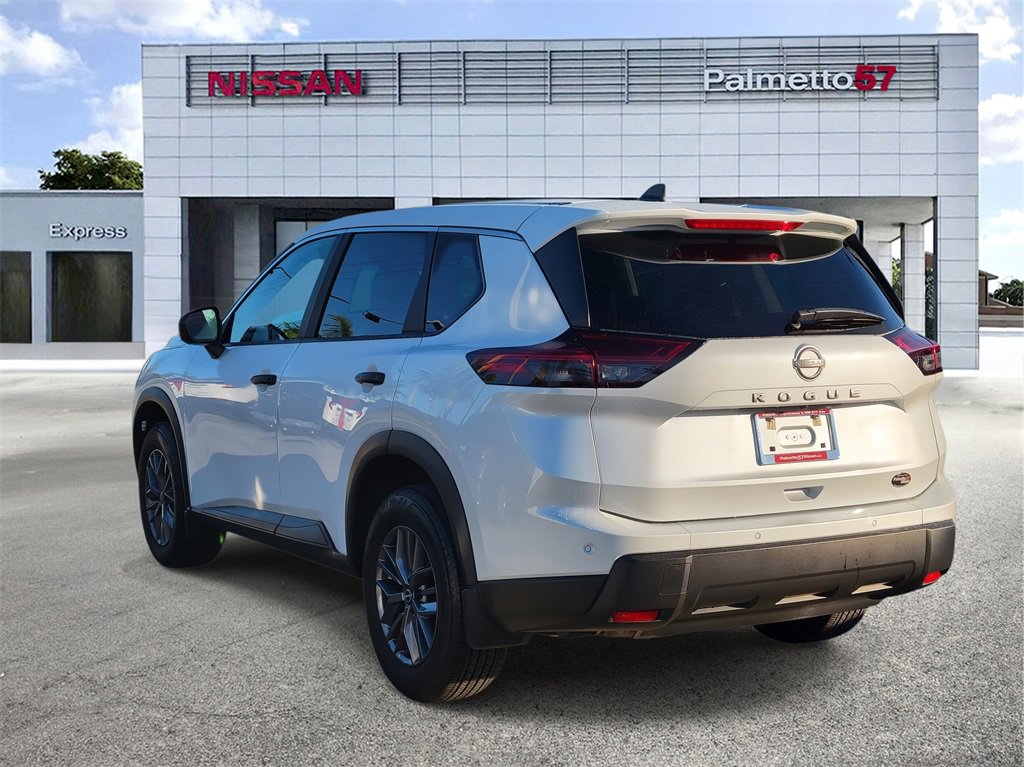 Certified 2025 Nissan Rogue S image 4