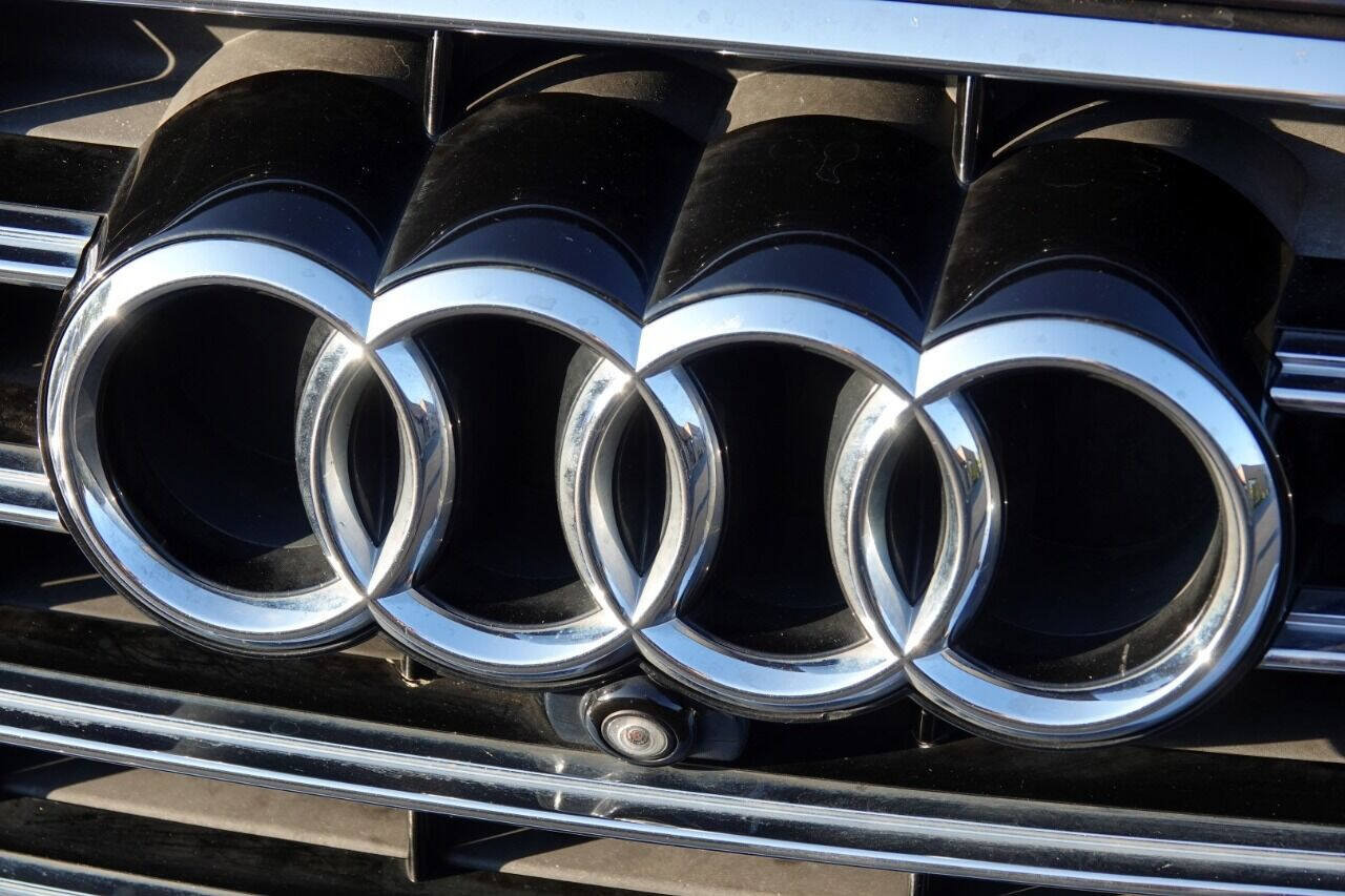 Used 2015 Audi A8 3.0T w/ Premium Package AWD/4WD image 28