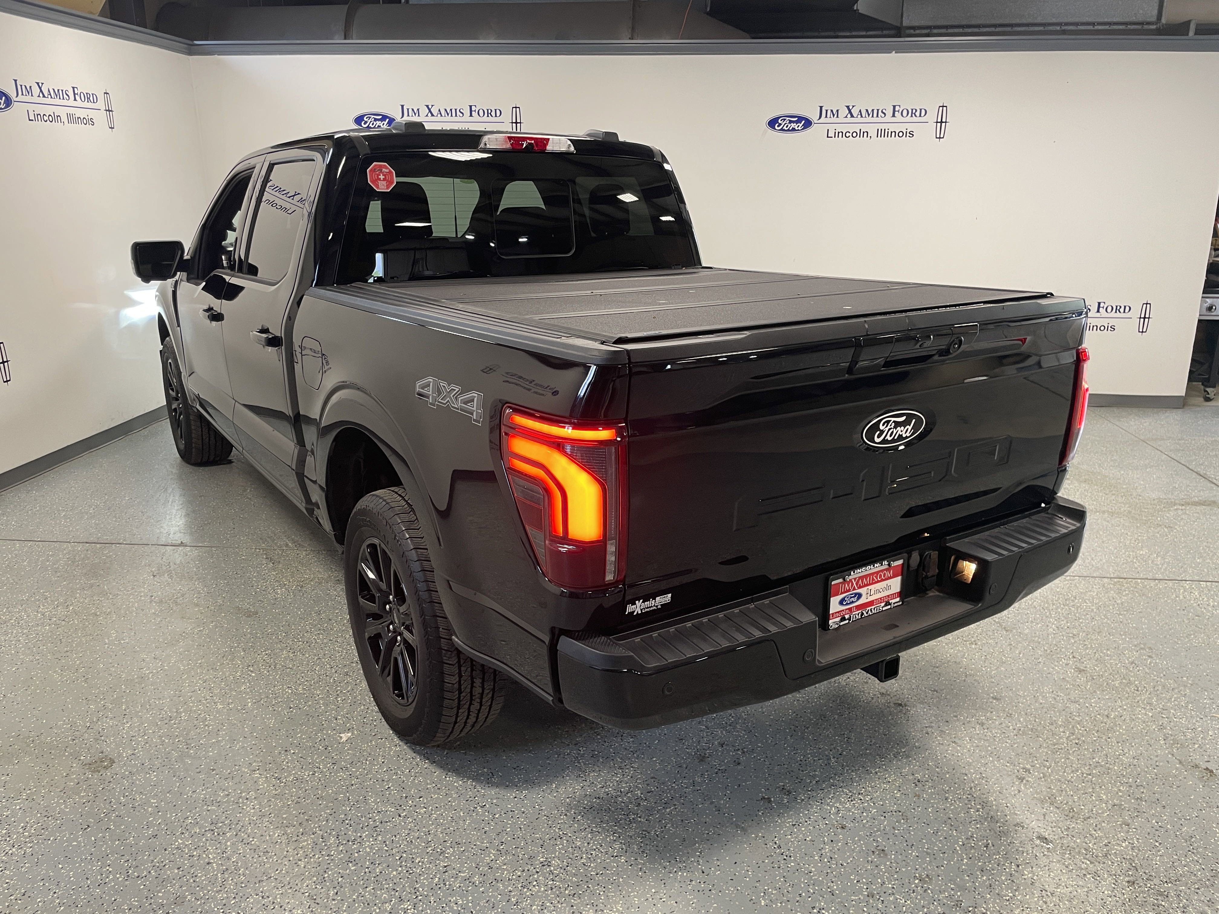 Used 2024 Ford F150 Platinum image 4
