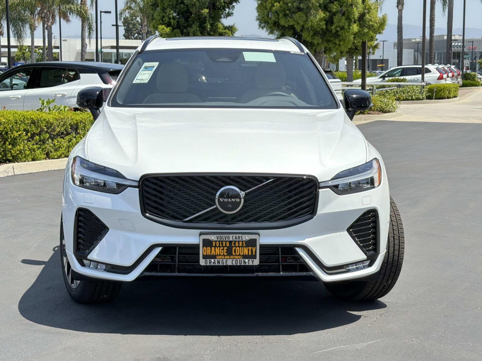 New 2026 Volvo XC60 B5 Plus w/ Climate Package AWD/4WD image 2
