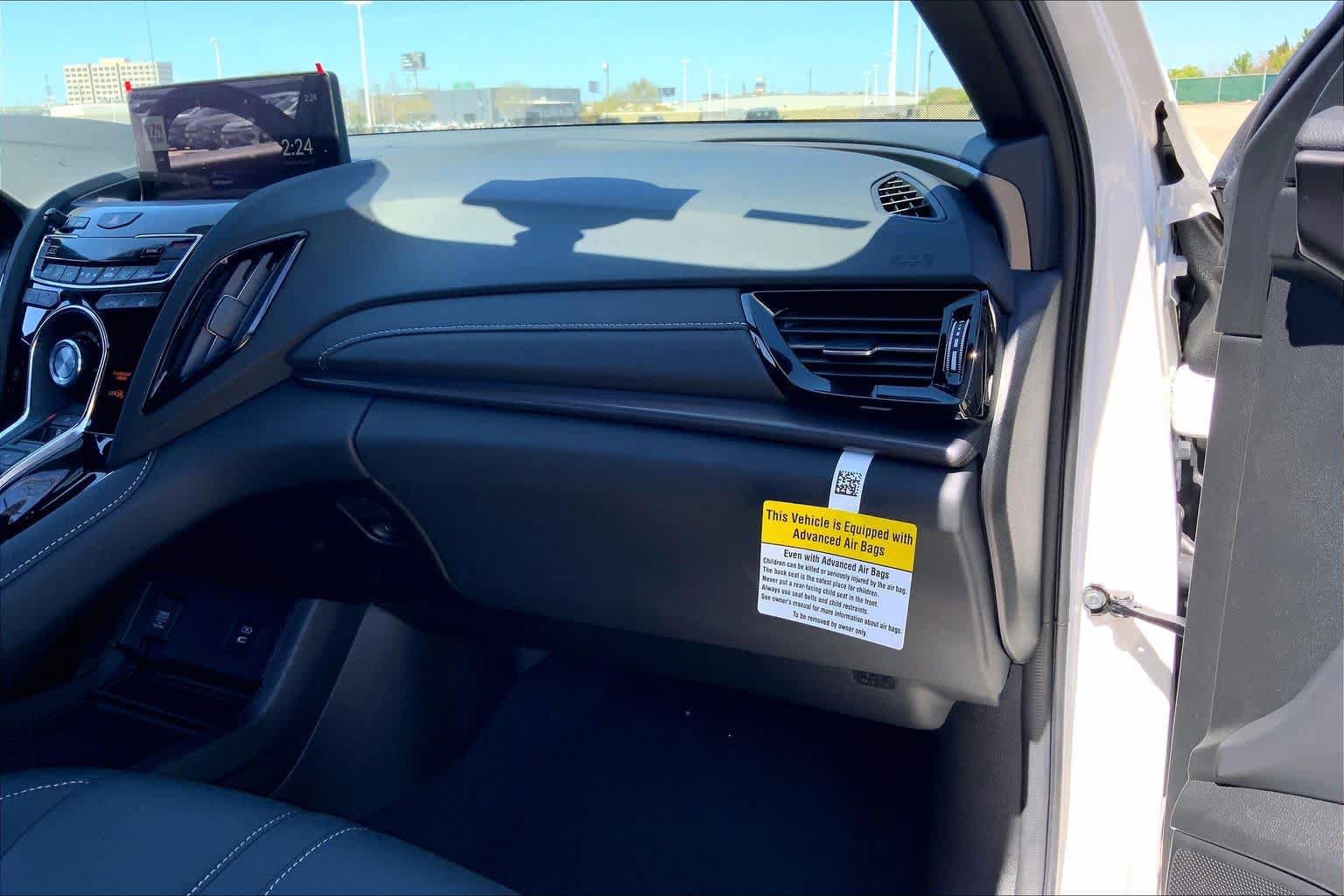 Used 2025 Acura RDX SH-AWD image 18
