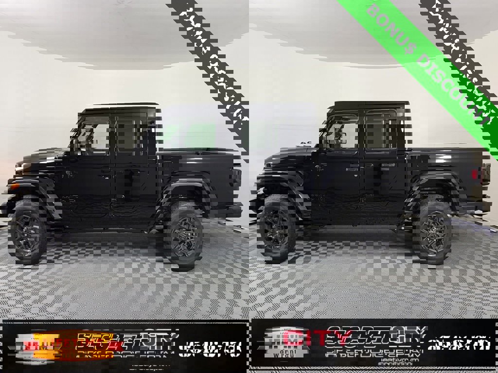 New 2025 Jeep Gladiator Sport image 4