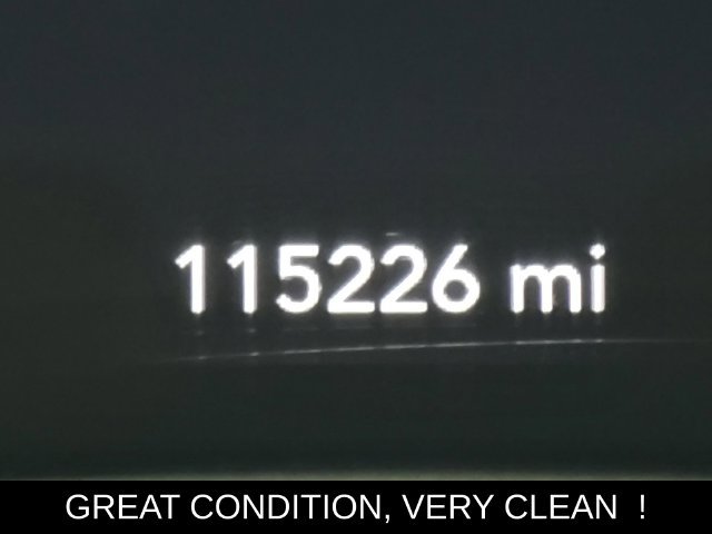 Used 2017 Chrysler Pacifica Touring Plus w/ Tire & Wheel Group FWD image 29