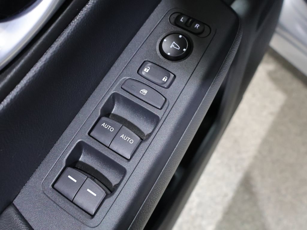 Used 2023 Honda CR-V Sport image 14