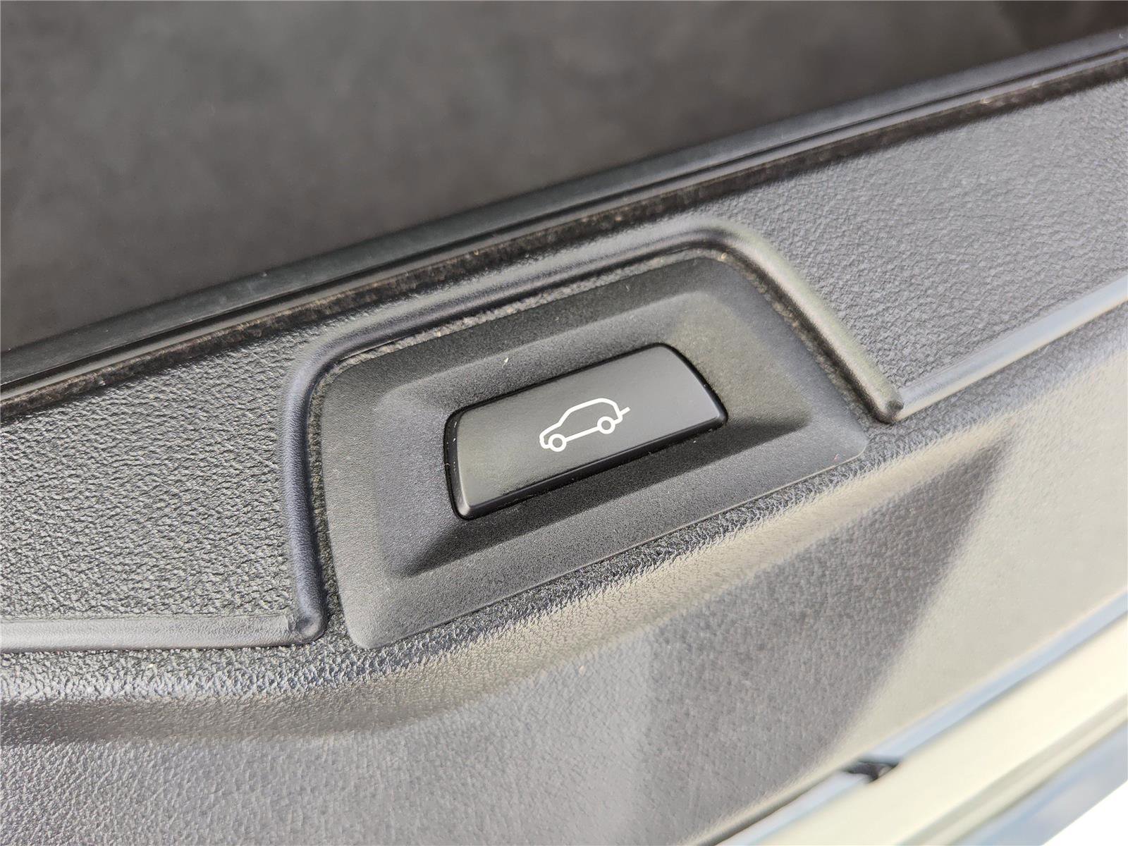 Used 2019 BMW X5 xDrive40i w/ Premium Package 2 image 8