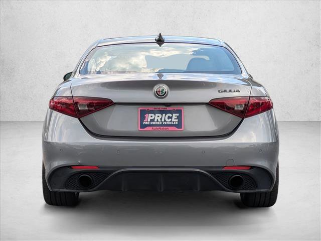 Used 2019 Alfa Romeo Giulia Ti RWD image 7