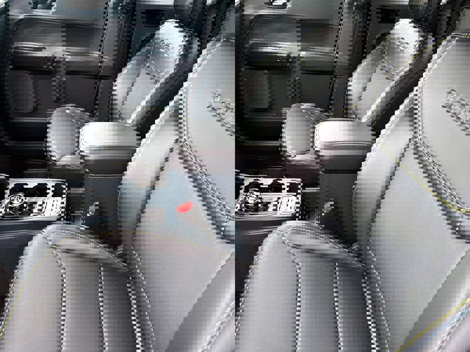 Used 2025 Ford Maverick Lobo image 15