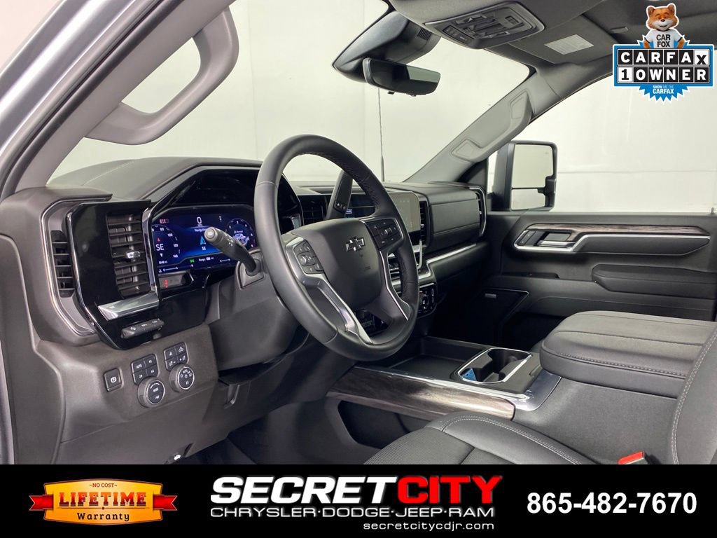 Used 2025 Chevrolet Silverado 2500 LTZ w/ Trail Boss Package AWD/4WD image 11