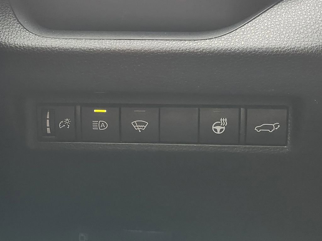 Used 2020 Toyota RAV4 XSE image 23