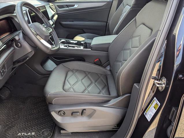 New 2026 Volkswagen Atlas Cross Sport SE image 4