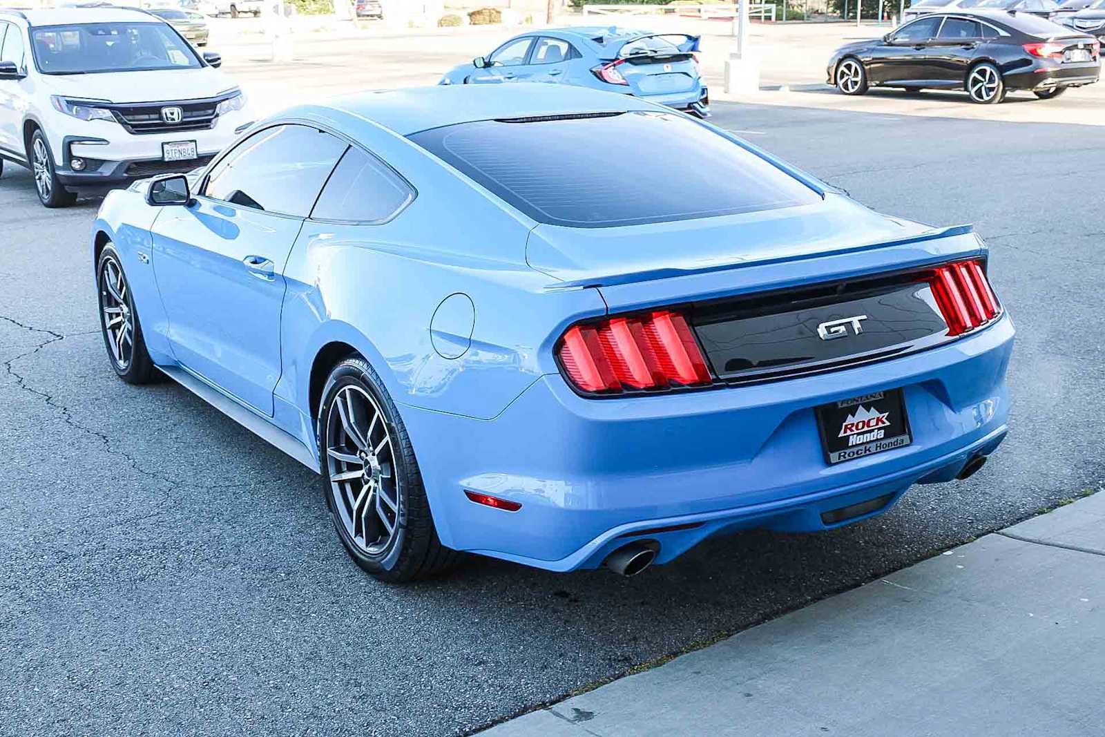 Used 2017 Ford Mustang GT RWD image 8