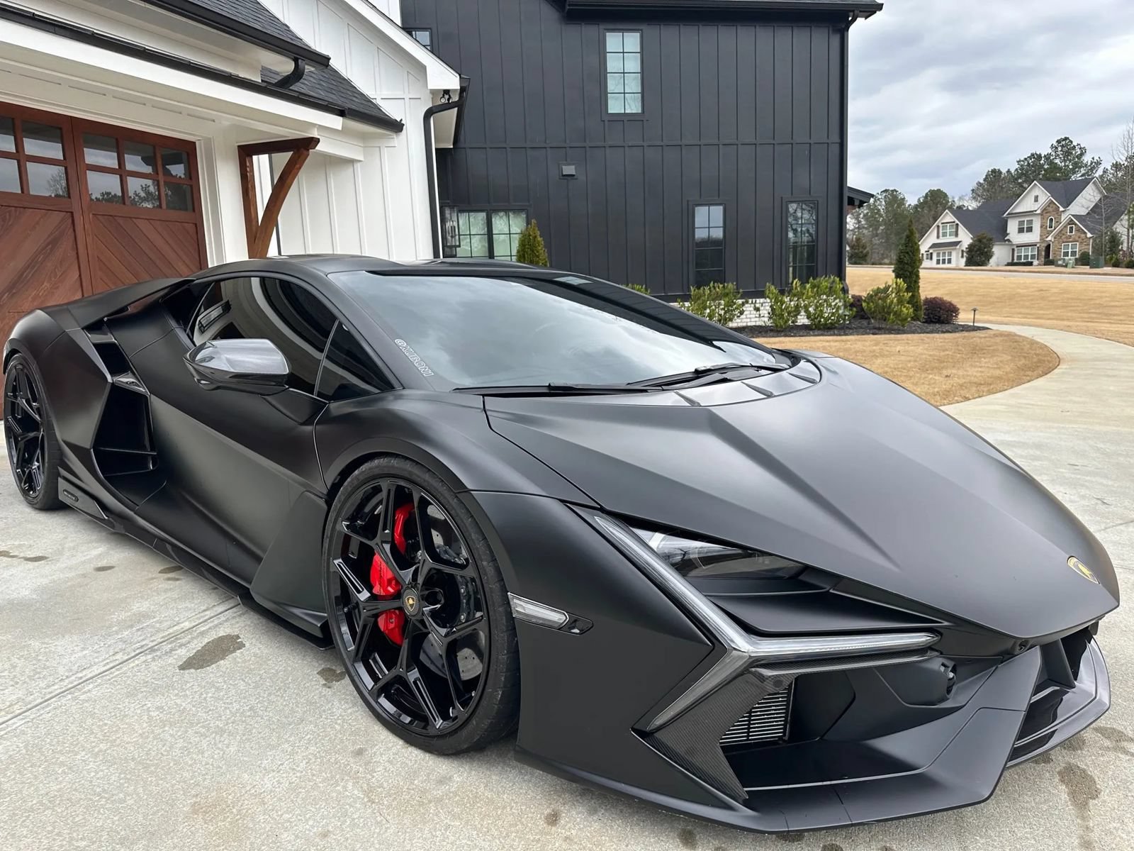 Used 2024 Lamborghini Revuelto AWD/4WD image 31