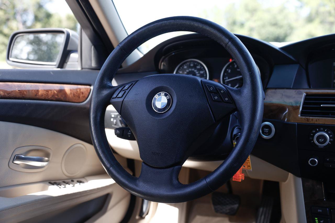 Used 2008 BMW 528xi Sedan w/ Premium Pkg AWD/4WD image 29