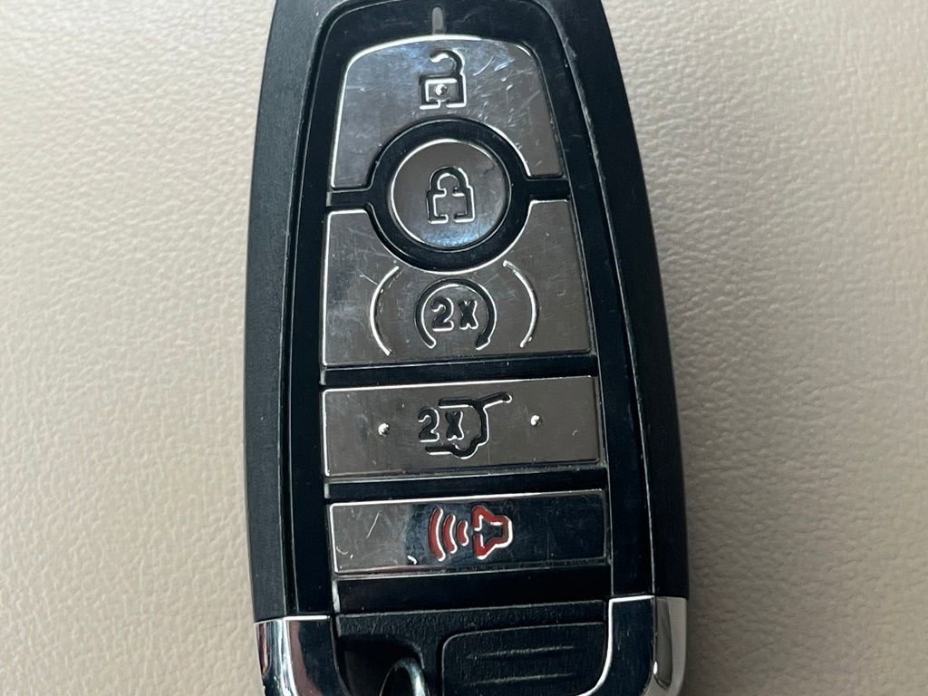 Used 2020 Lincoln Corsair AWD w/ Equipment Group 101A image 20