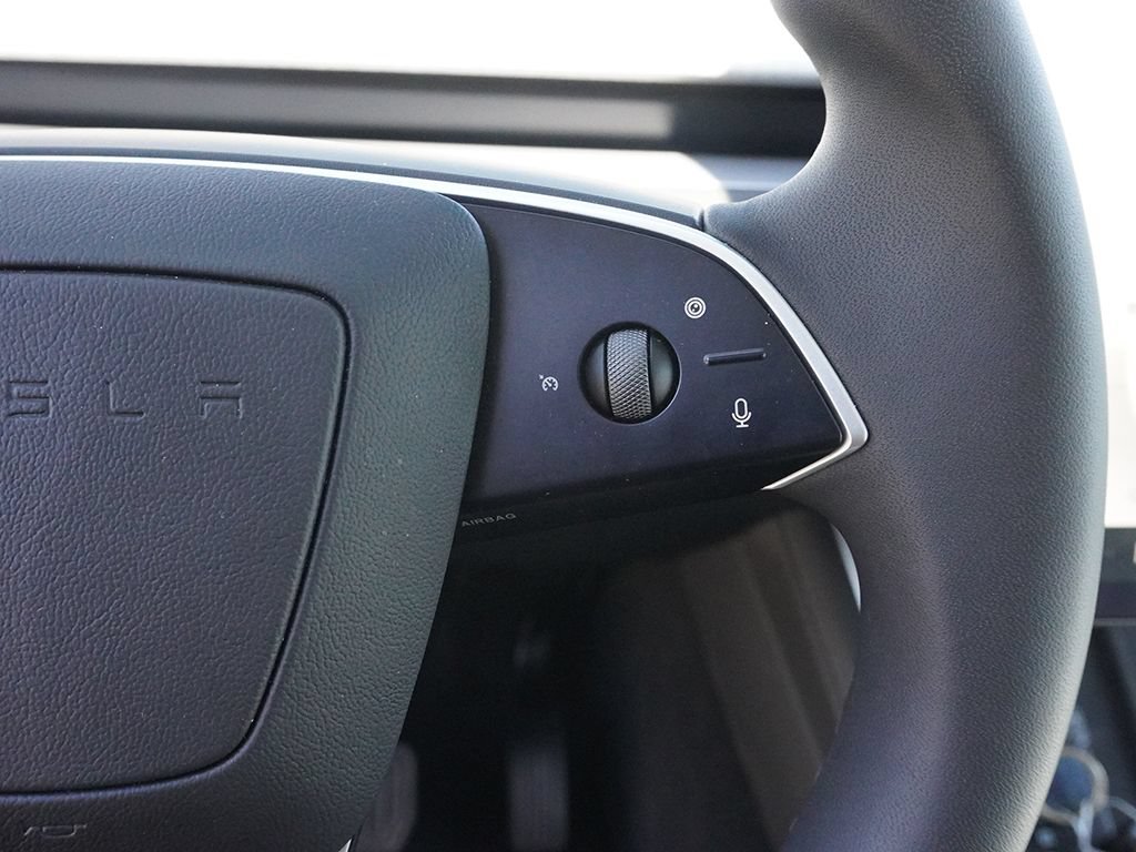 Used 2026 Tesla Model Y Long Range AWD/4WD image 43