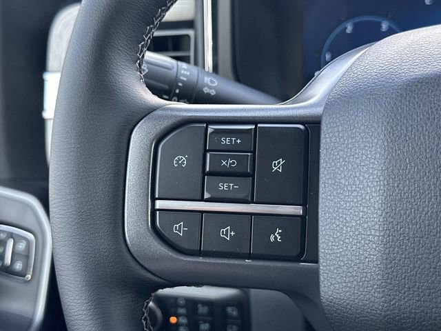 New 2026 Ford F250 Lariat w/ Black Appearance Package image 27