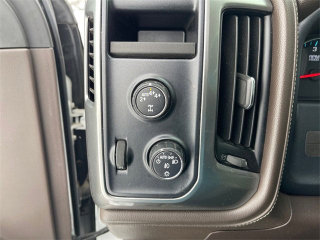 Used 2018 Chevrolet Silverado 1500 LTZ w/ Sport Package image 27